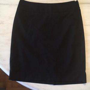 The limited black pencil skirt